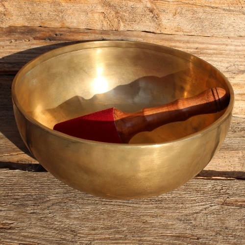 Klangschalen und Gongs